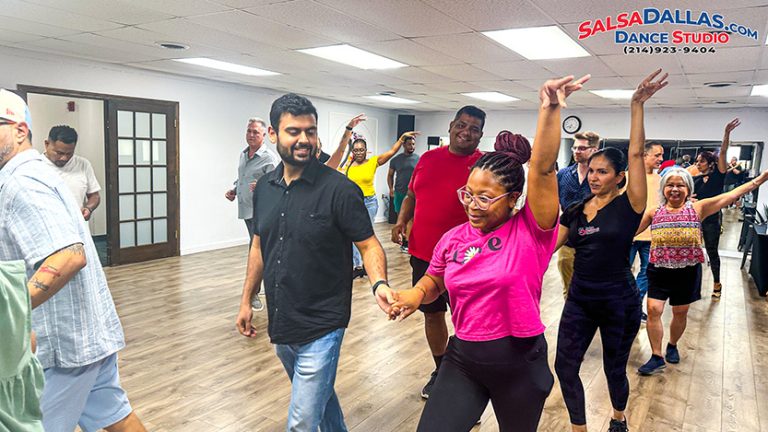 Salsa Dallas Students dancing